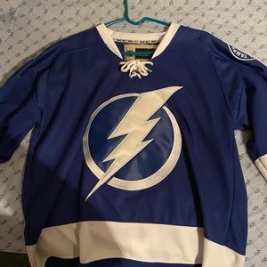 Men’s size large Tampa Bay Lightning Tyler Johnson